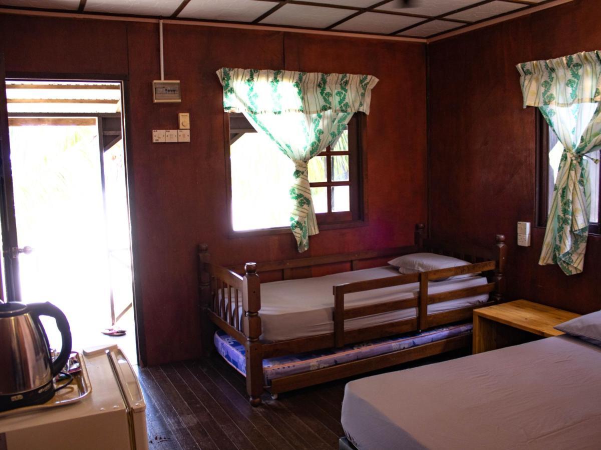 Bushman Tioman Hotell Kampong Juara Eksteriør bilde