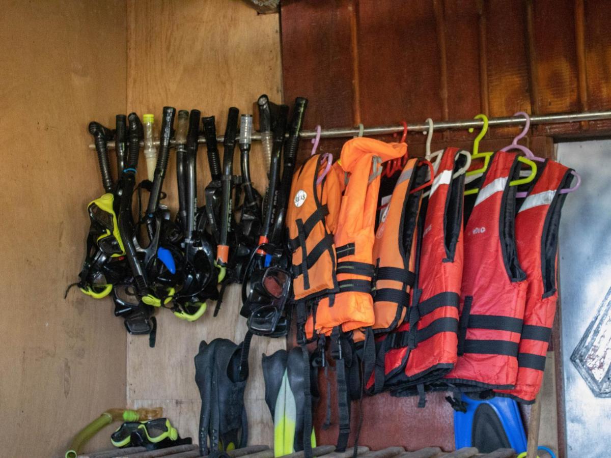 Bushman Tioman Hotell Kampong Juara Eksteriør bilde