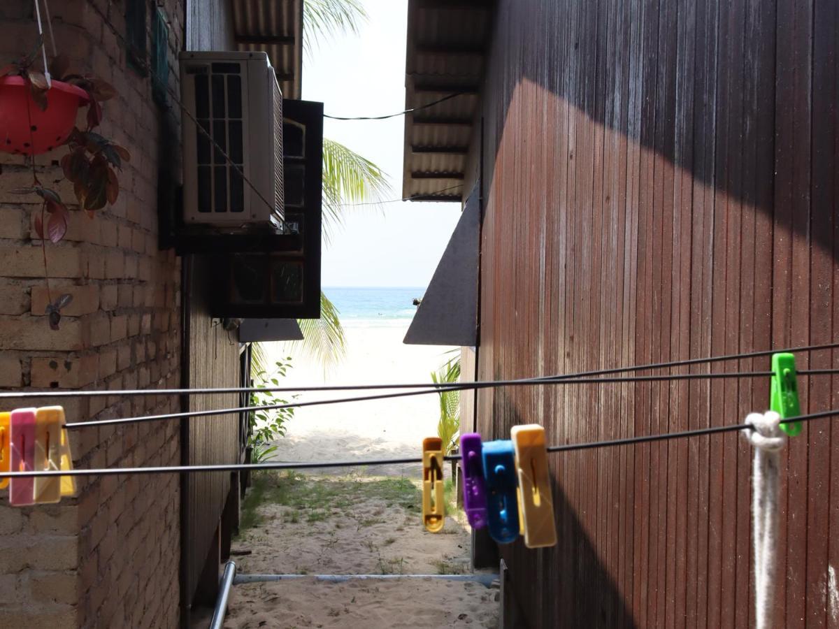 Bushman Tioman Hotell Kampong Juara Eksteriør bilde